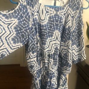 Women’s dress size small